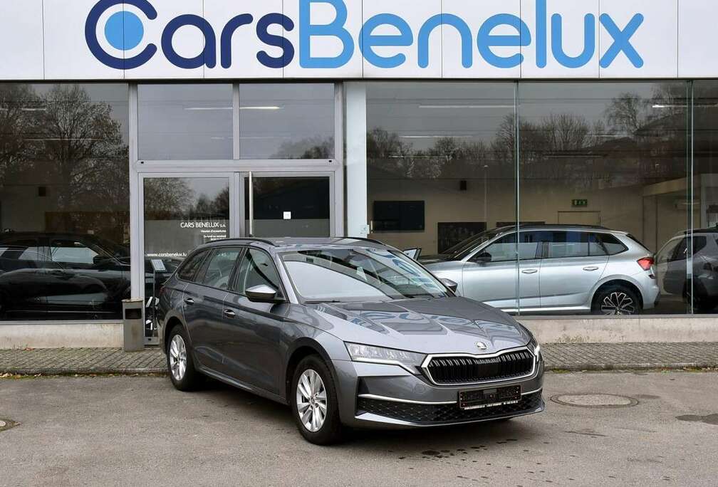 Skoda Combi 2.0 TDI Selection DSG ACC GPS LANE CAM 1 M.