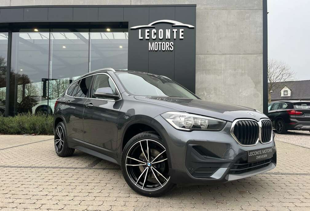 BMW X1 sDrive18iA Panodak/Leder/Gps/Sfeerverlichting
