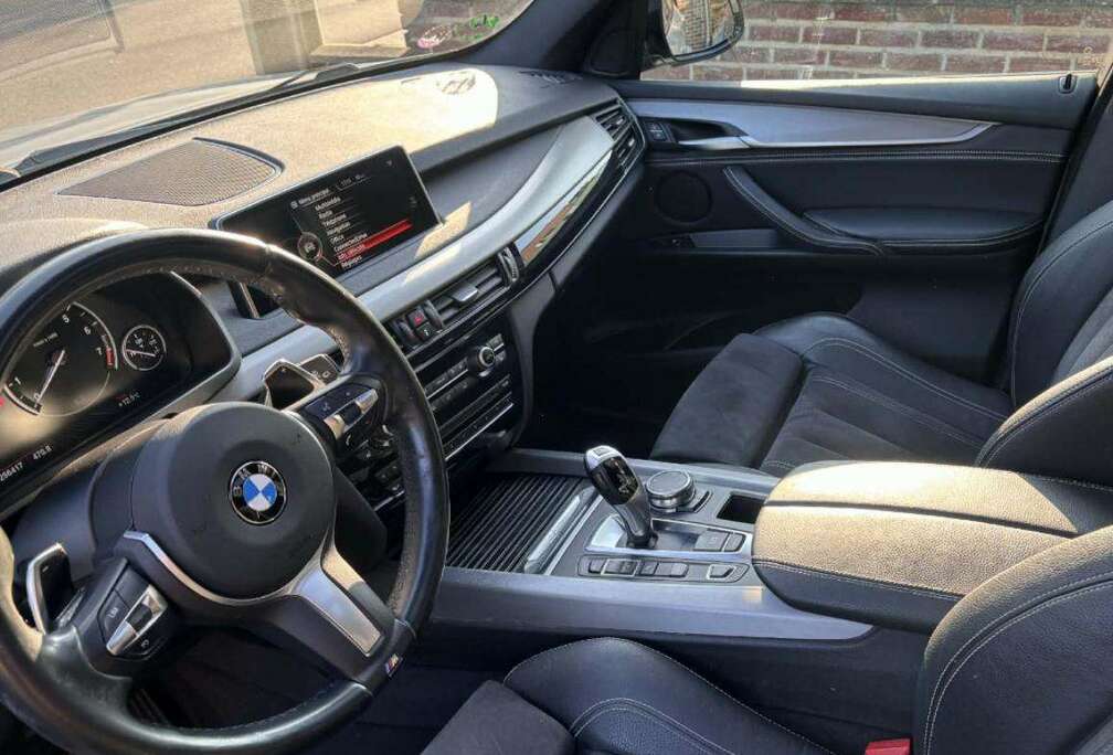 BMW X5 40e
