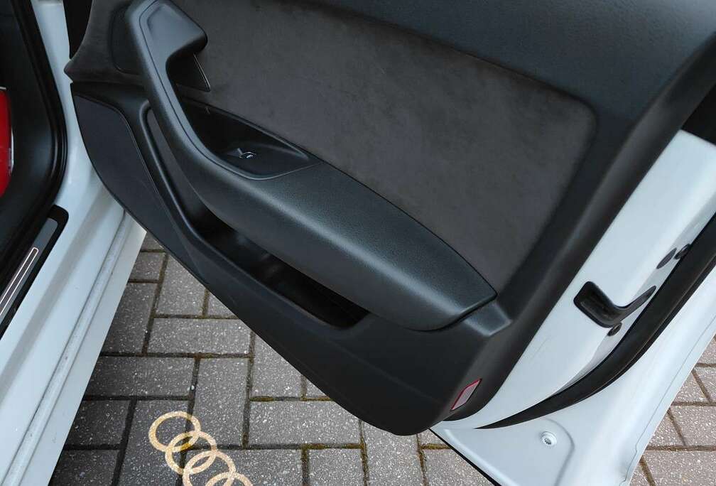 Audi 2.0 TDi ultra S line Sport Edition tr.