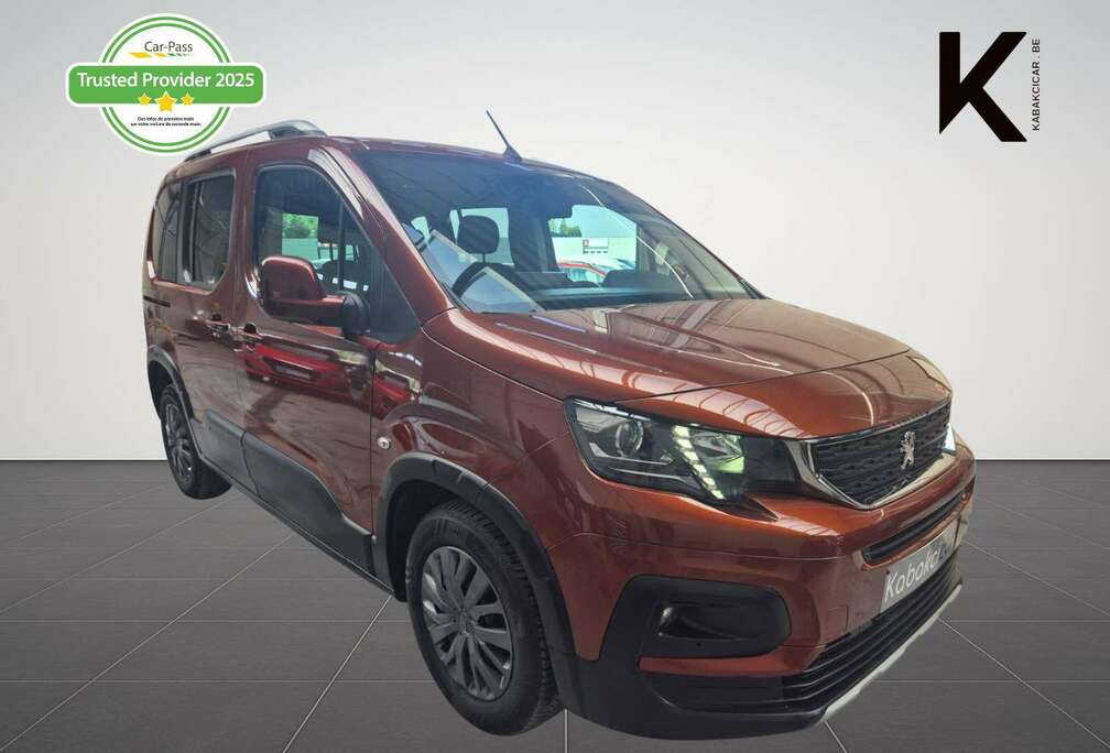 Peugeot 1.5 HDi Long Allure S&S / Camera + Full Capteurs de Stationnement / Cruise Control / Garantie 12 Mois
