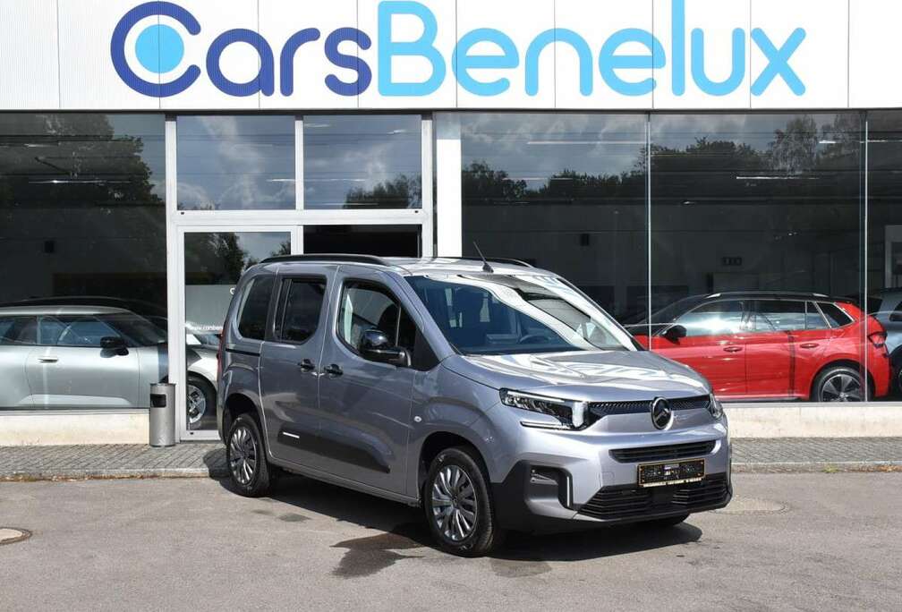 Citroen 1.5 BlueHDI 130 EAT8 5 Pl. REGUL SMARTPHONE LED NE