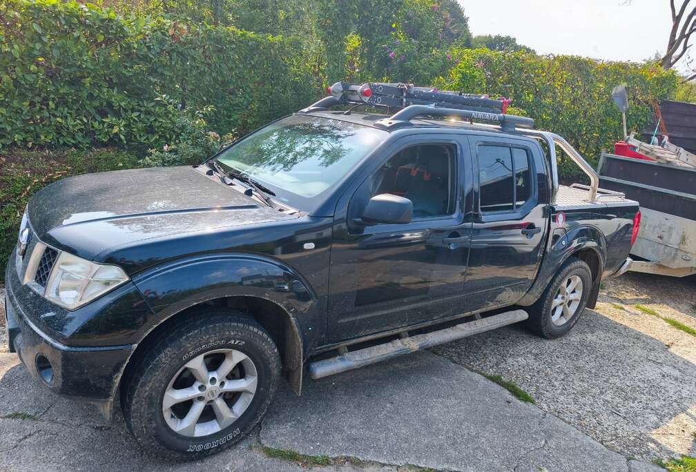 Nissan 2.5 dCi 4x4 SE King Top