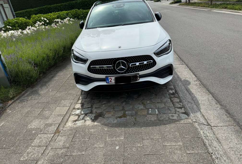 Mercedes-Benz 7G-DCT AMG Line