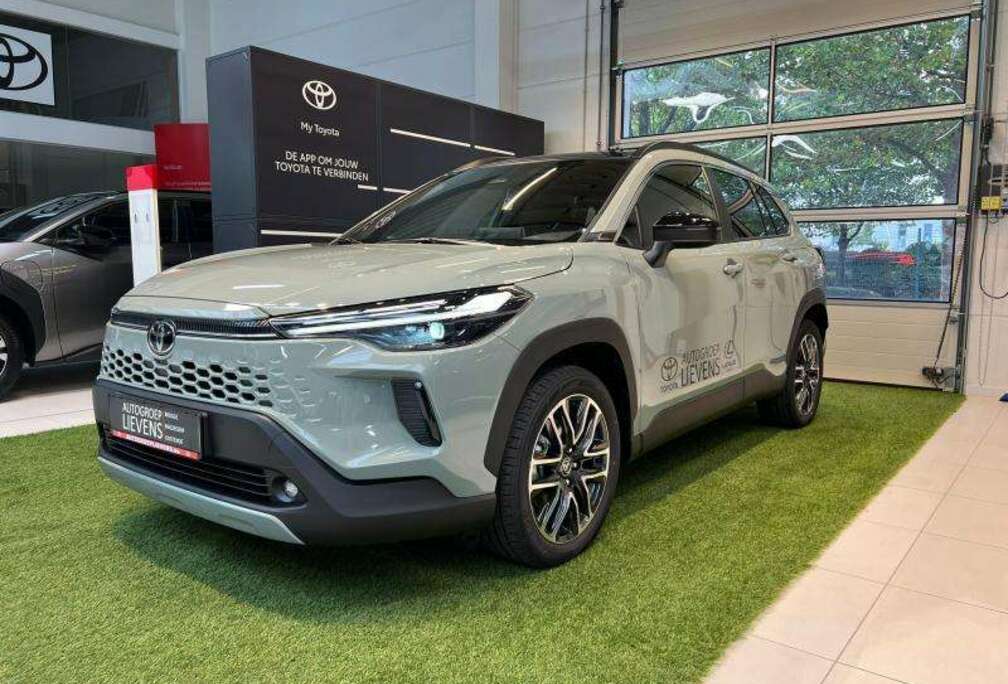 Toyota 1.8 HYB STYLE + SUN PACK