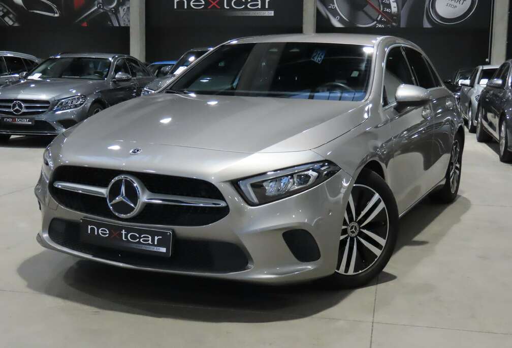 Mercedes-Benz d Luxury Line***LED-NAVI-CUIR-CRUISE-JA 17\'\'***