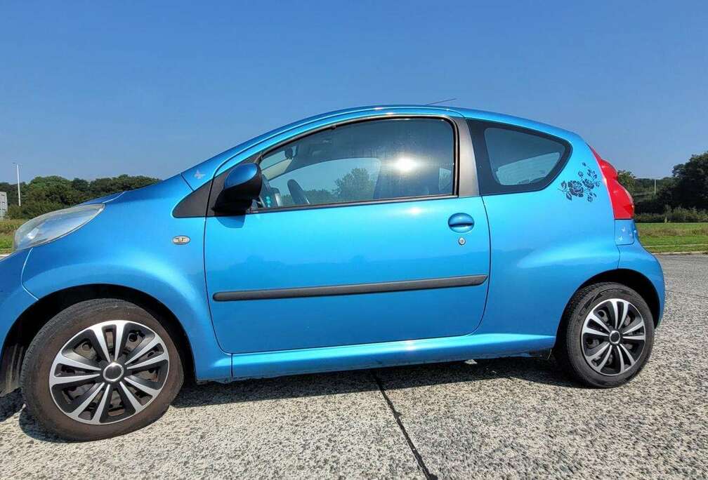 Peugeot 107+1.0i+12v+Key+West