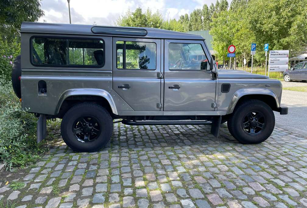 Land Rover Defender 110 2.4 Turbo - D SE