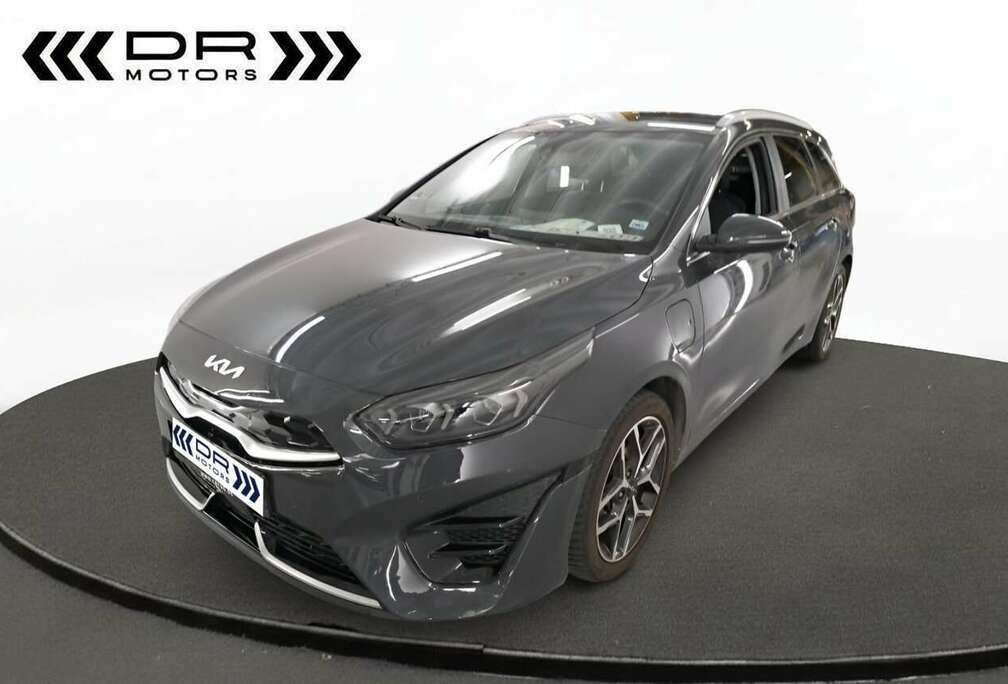 Kia 1.6 GDI PHEV BUSINESS LINE DCT