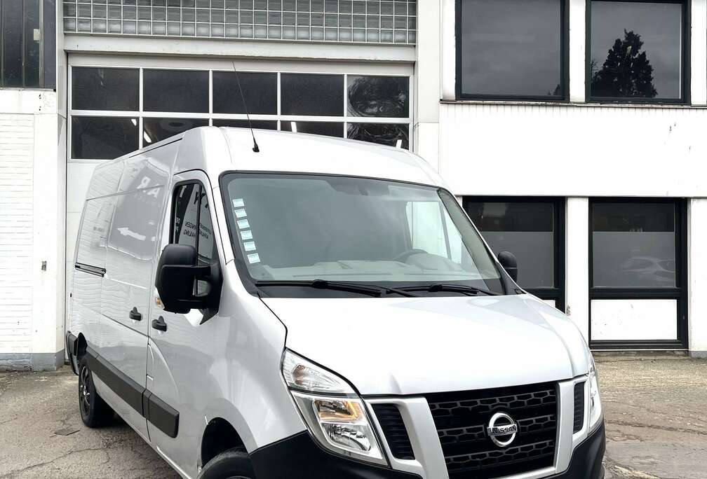 Nissan EXPORT/ HANDELAAR