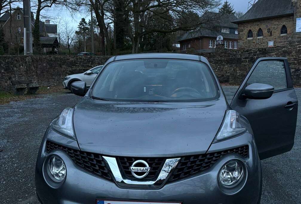 Nissan 1.6i 2WD Visia Pack