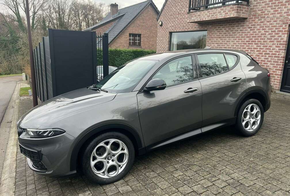 Alfa Romeo 1.5 MHEV Edizione Speciale