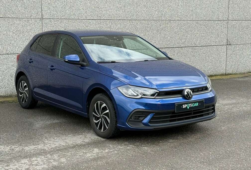 Volkswagen *CAR PLAY*CAMERA* 1.0 Benz 95 pk