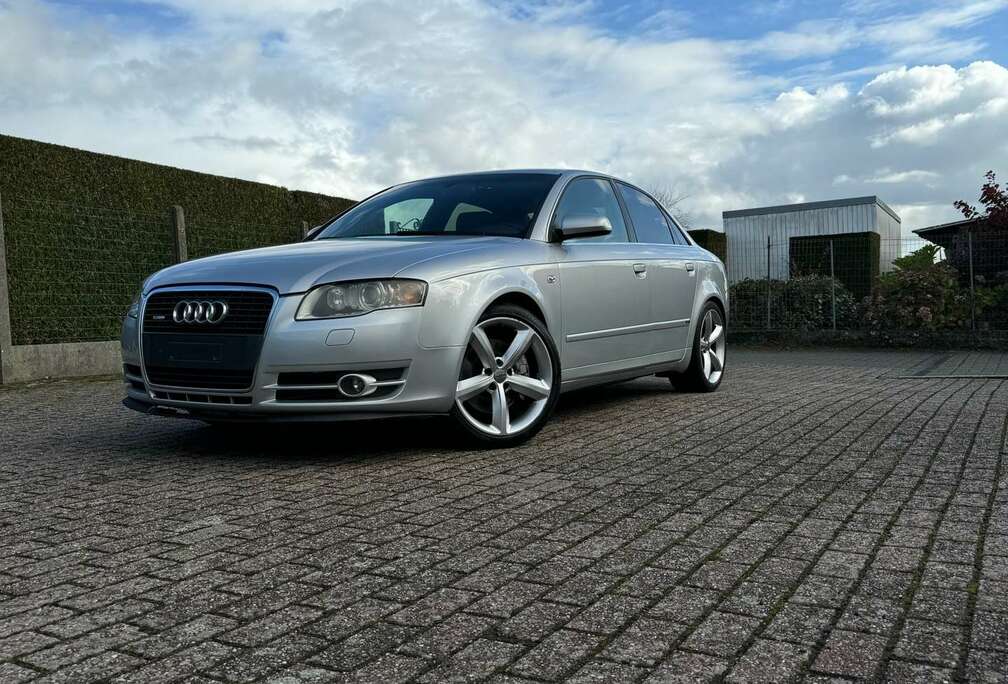 Audi 2.0 T FSI quattro tiptronic