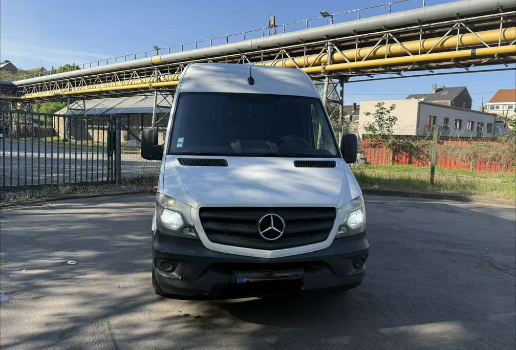 Mercedes-Benz 317 2.2 BlueTEC (EU5)