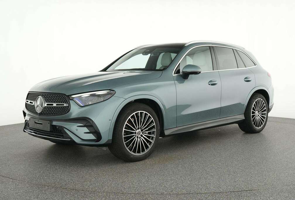 Mercedes-Benz 4MATIC AMG Line