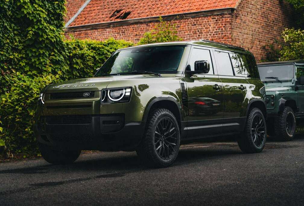 Land Rover Defender 110 3.0 // AIR SUSP // WOOLFSTONE // 62,900 EX VAT