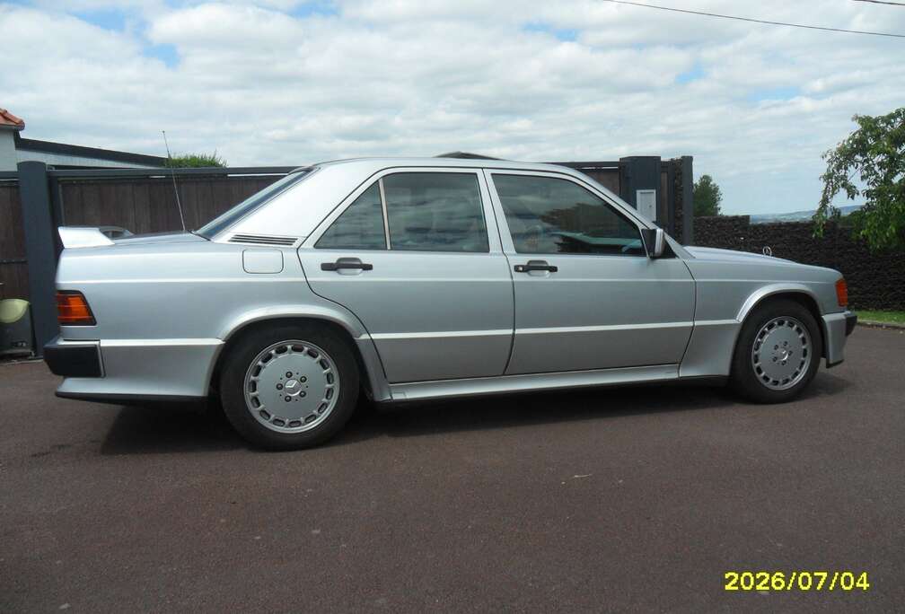 Mercedes-Benz 190E 2.5 -16