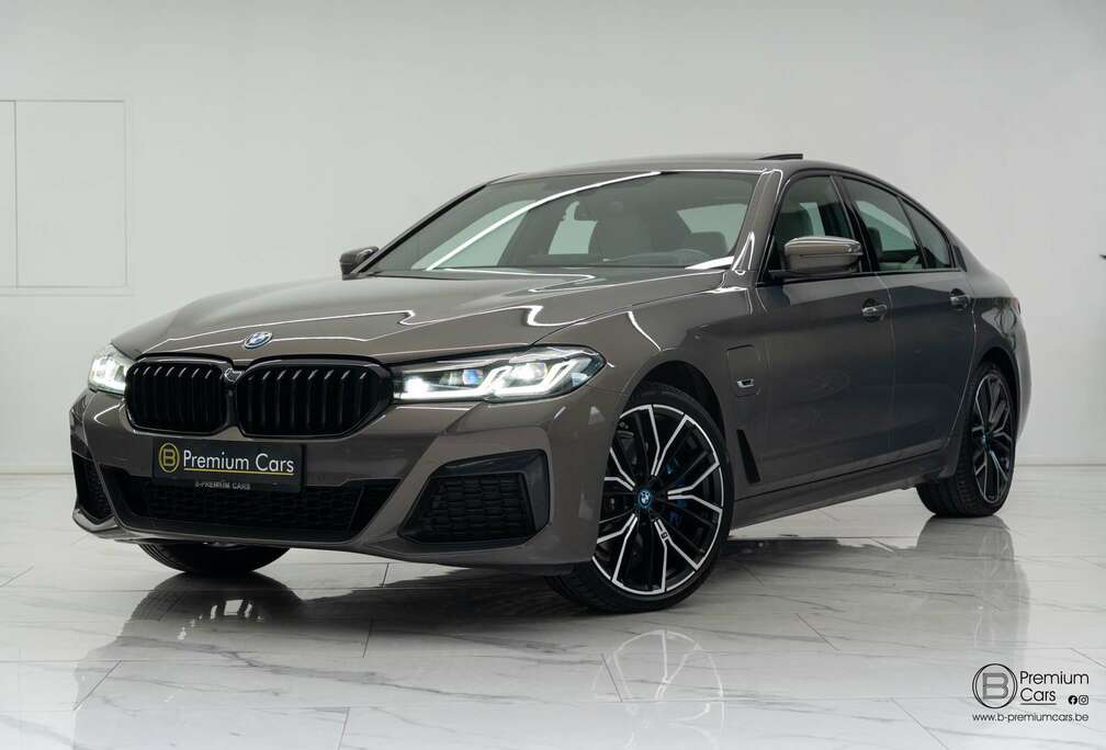 BMW e M-Sport! Individual! Open dak! 360°, H&K!