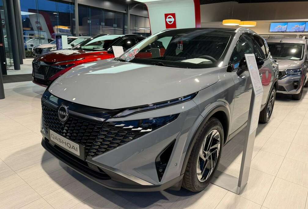 Nissan ePOWER 2WD N-connecta + Glass Roof + Cold Pack