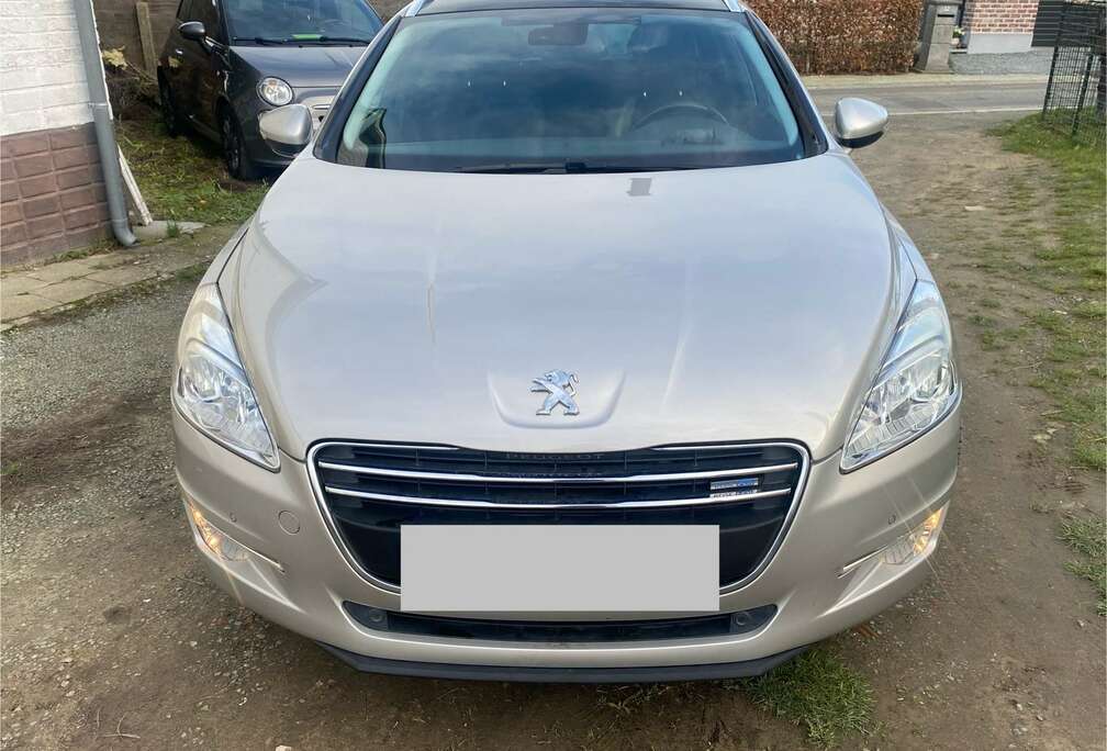 Peugeot SW 2.0 BlueHDi Allure STT