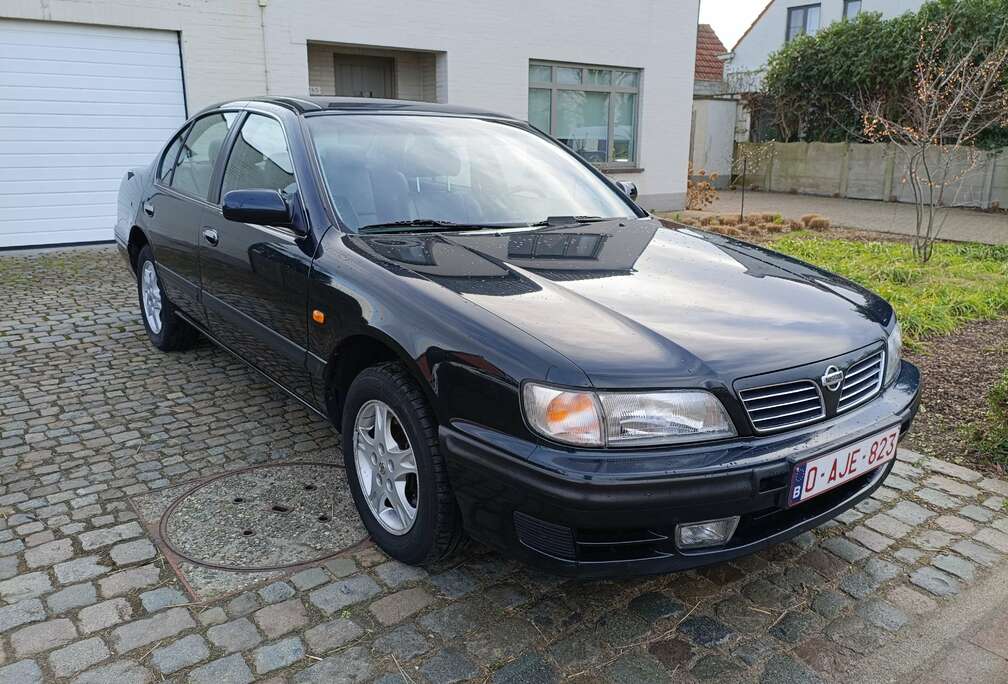 Nissan Maxima QX 2.0 V6 SE oldtimer
