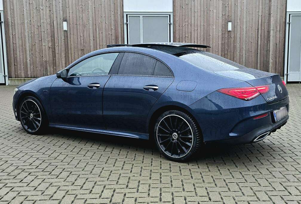 Mercedes-Benz CLA 250 e PHEV-FULL OPTION