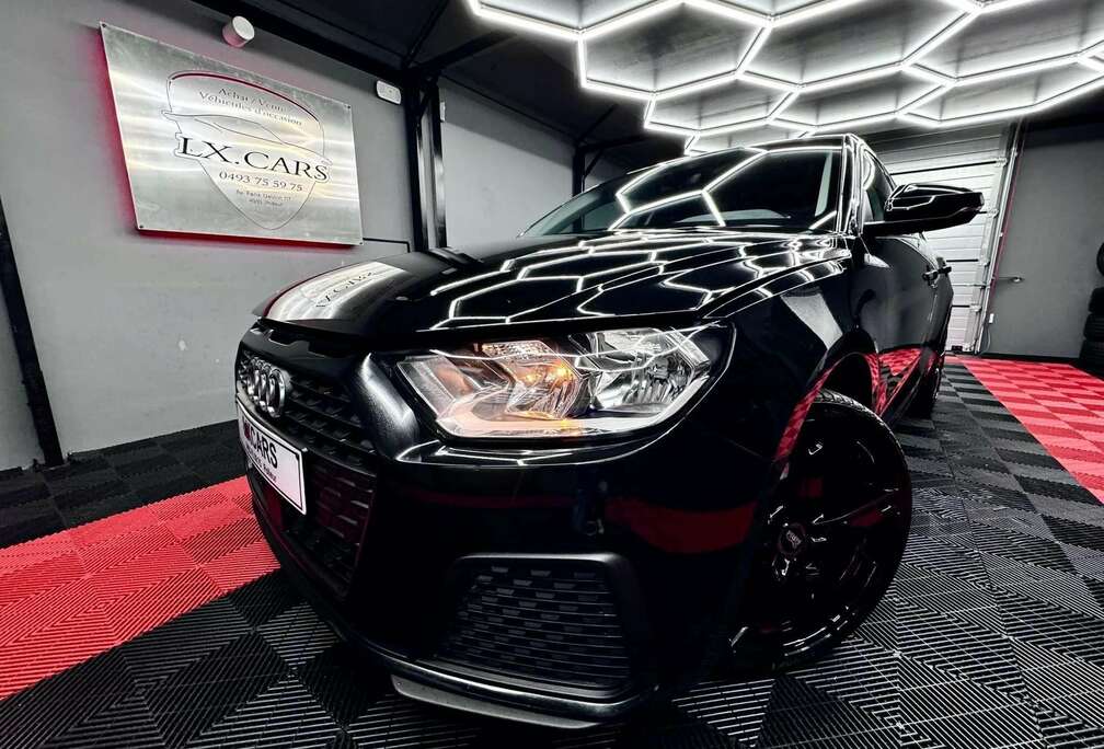 Audi AUDI A1*LOOK SLINE*LED*CARPLAY