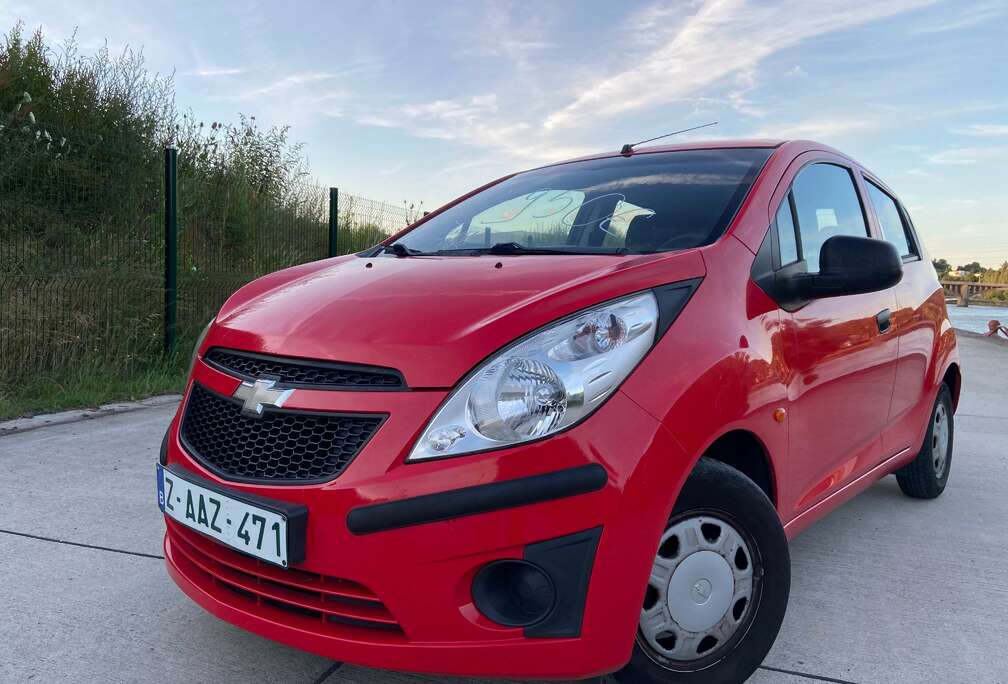 Chevrolet 1.0i