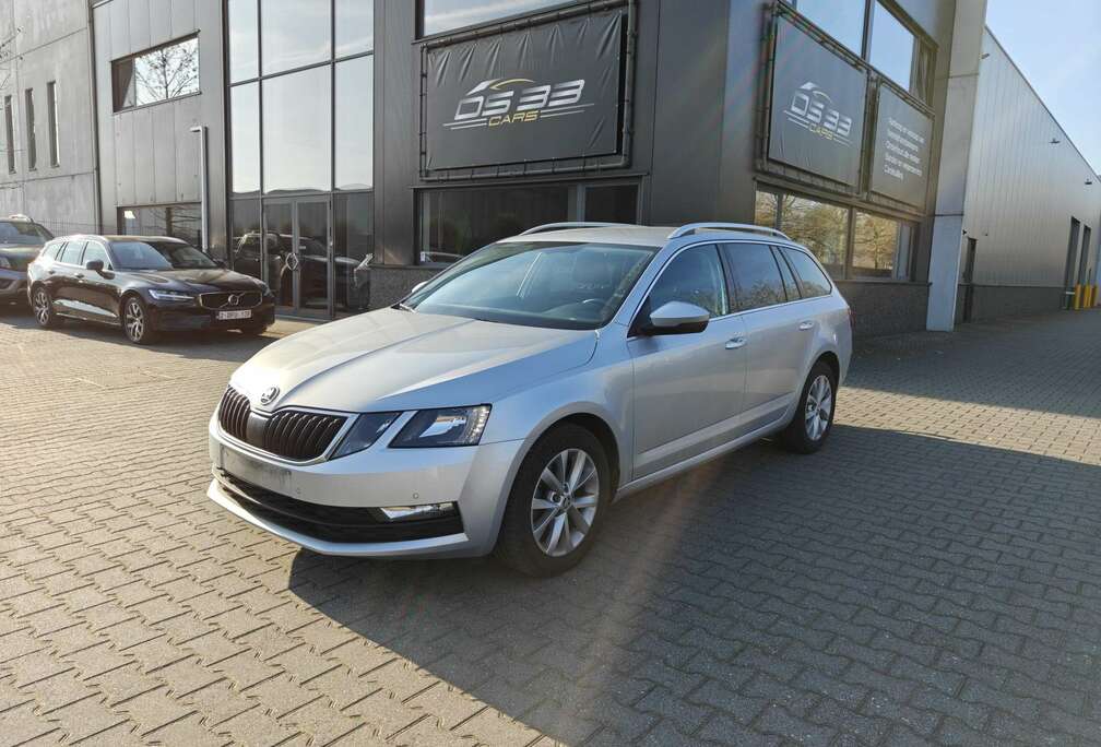 Skoda Octavia SW 1.5 TSI ZV/Apple/Trekhaak/PDC/Alu