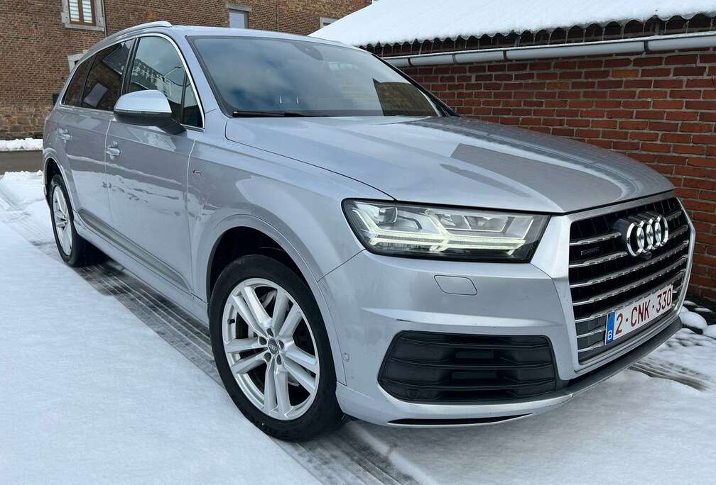 Audi full option sline 7 places