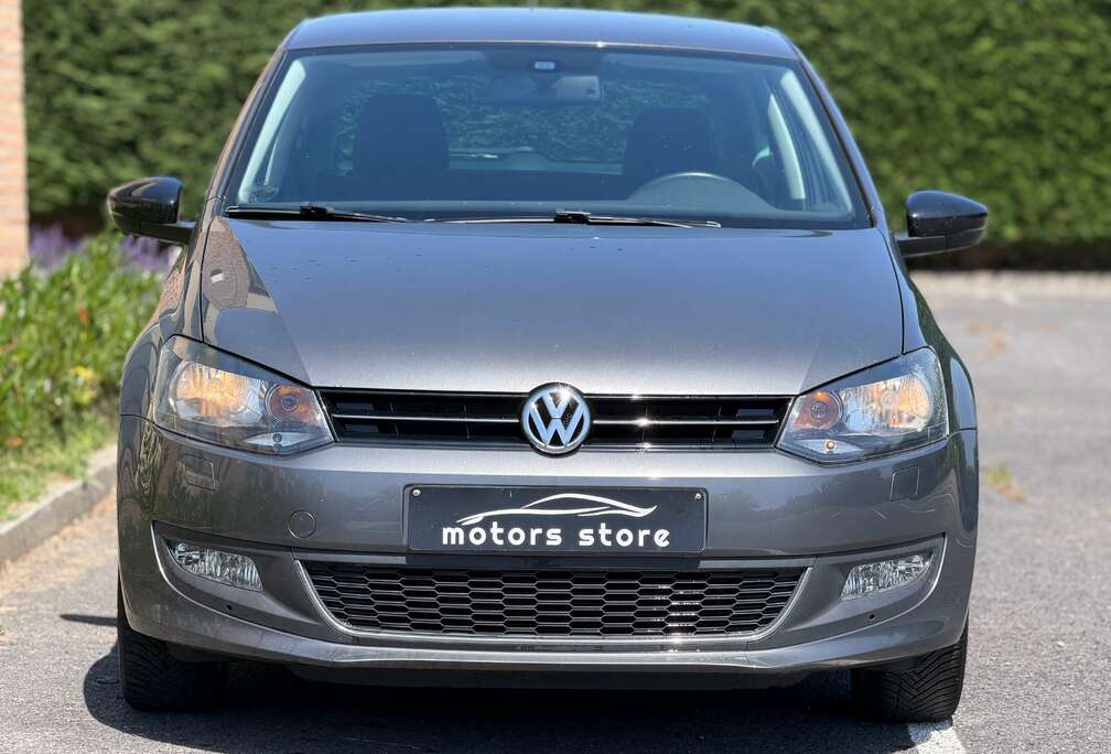 Volkswagen Polo 1.2i match///apple car play///