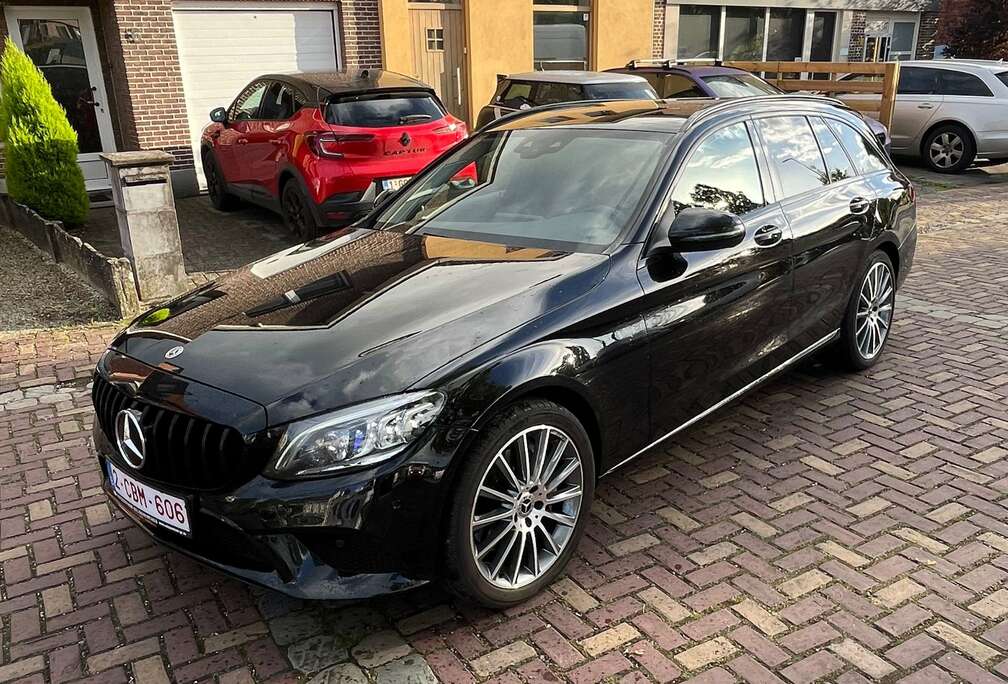 Mercedes-Benz C 300 e T 9G-TRONIC