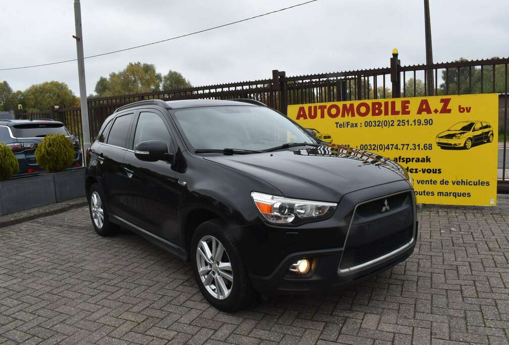 Mitsubishi 1.8 Di-D ntense Xénon / Pano / Leder