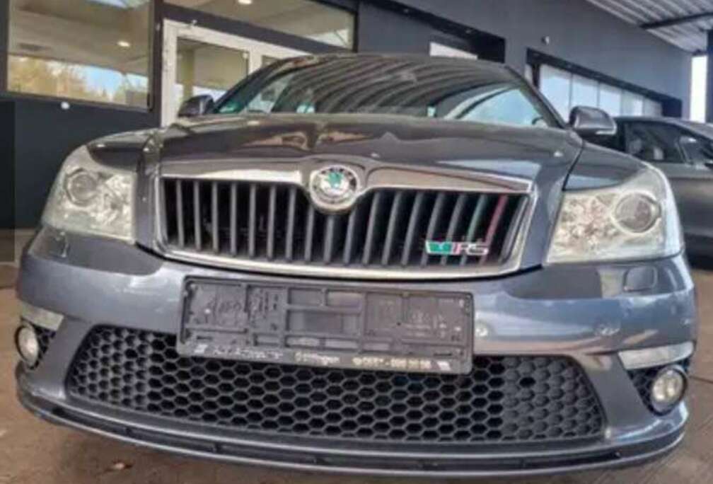 Skoda Octavia RS 2.0 TSI DSG