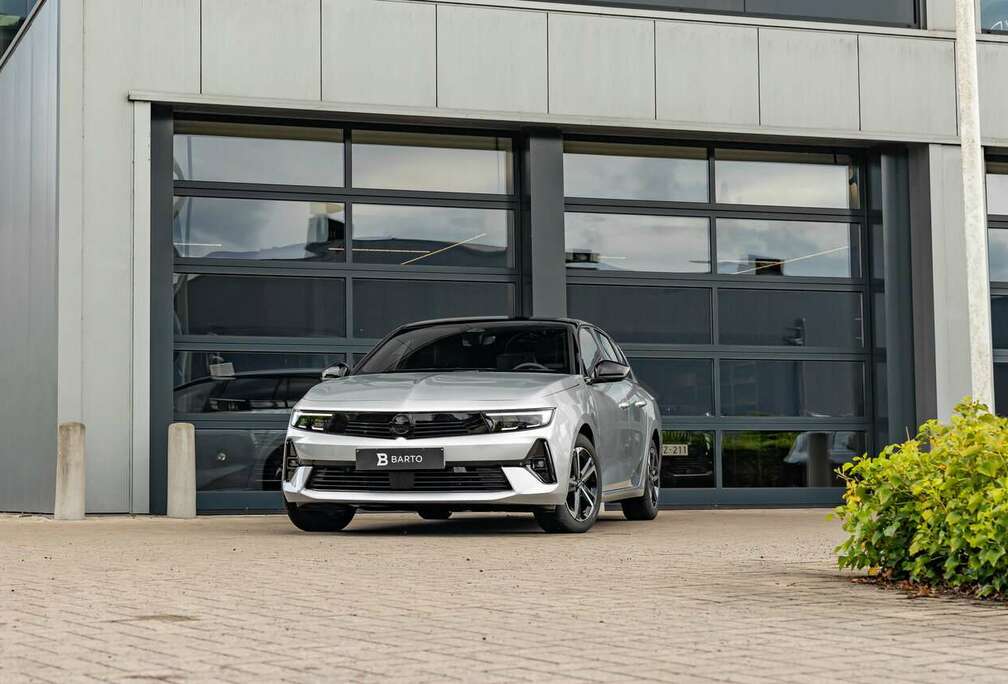 Opel GS | Break | 130 PK MT | Pano | Alcantara | 360...