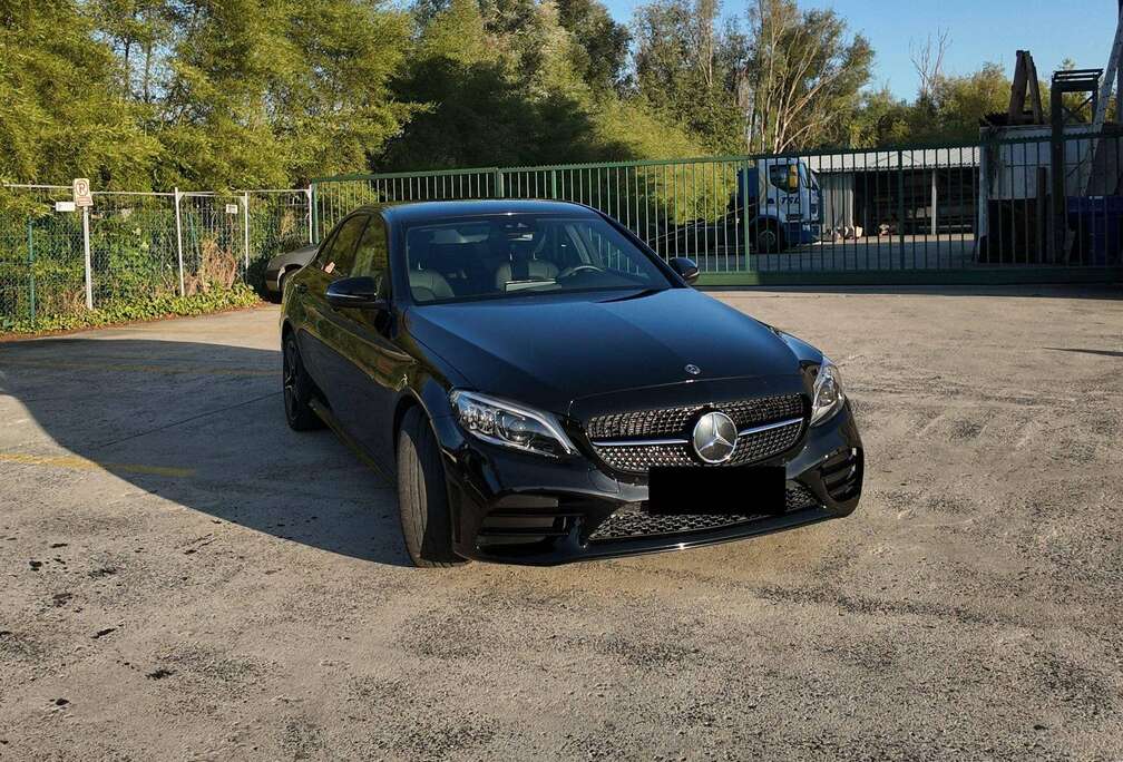 Mercedes-Benz sedan AMG-line