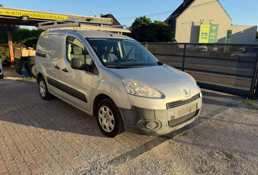 Peugeot 1.6HDI * 3ZITPL * AIRCO * RADIO * EXPORT/HANDELAAR