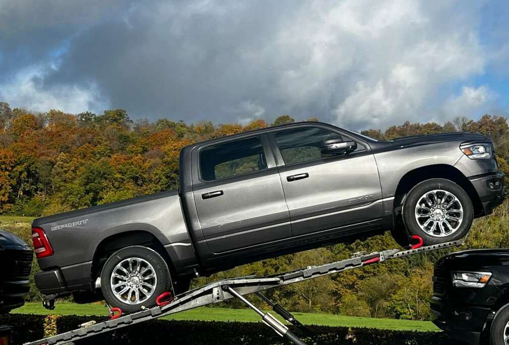Dodge 1500 5.7 V8 Laramie Sport + LPG