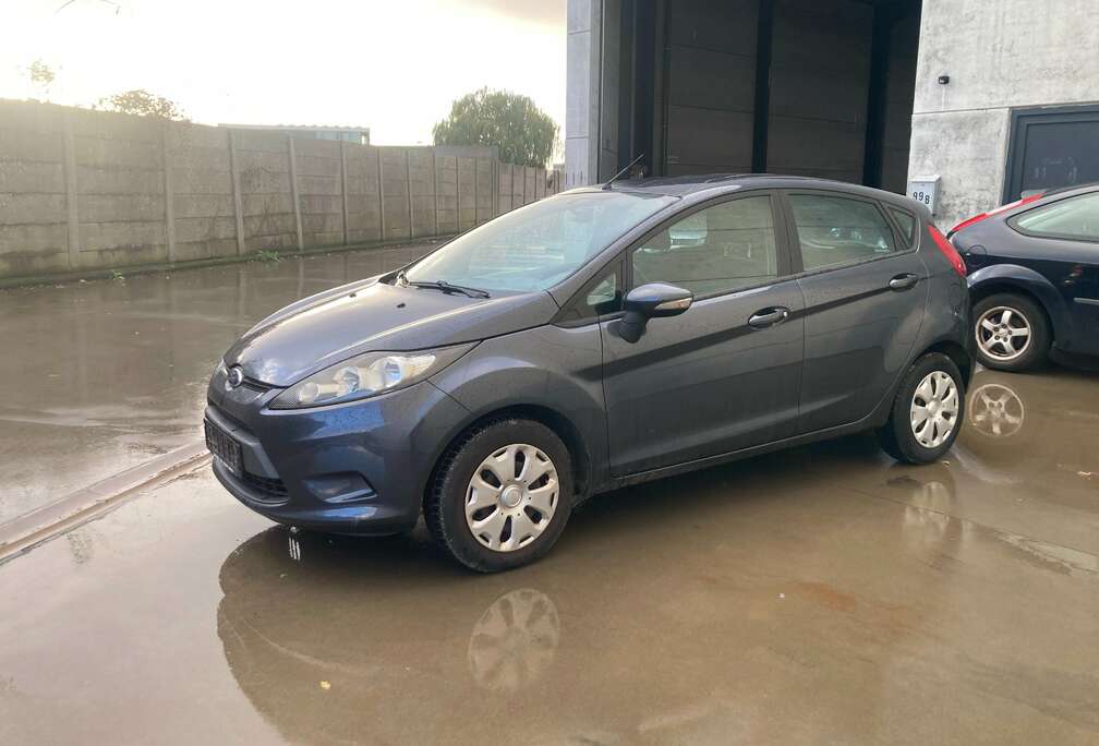 Ford 1.3 benzine 2010 met 62000km*euro5*garantie*airco*