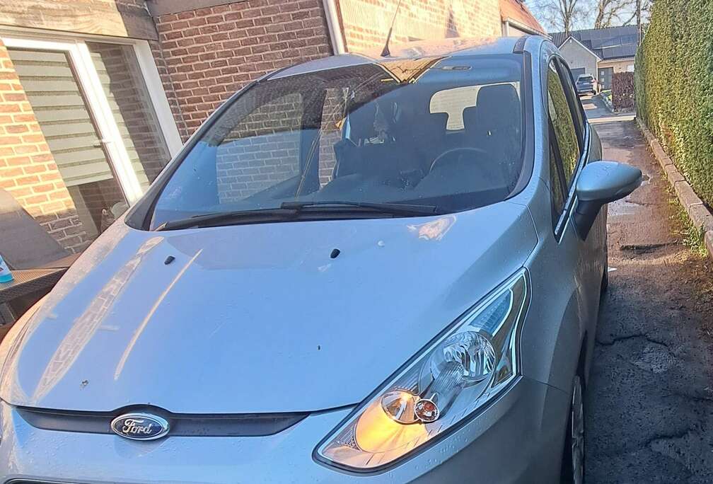 Ford B-Max 1.4i Ambiente