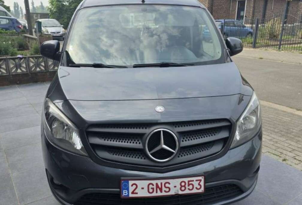 Mercedes-Benz FGN 111 CDI LONG PRO