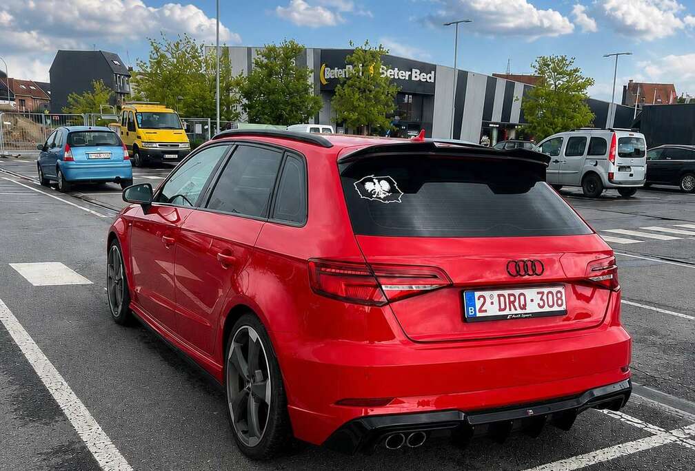 Audi 1.5 TFSI cylinder on demand Sportback S tronic spo