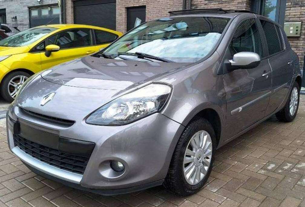 Renault Clio 1.6i Exception