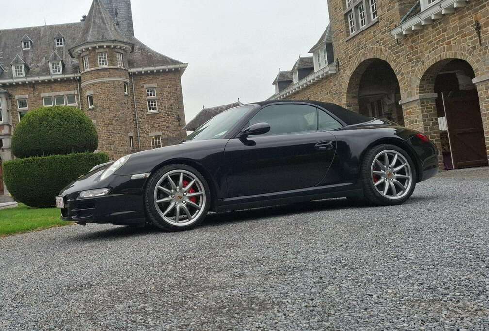 Porsche 911 Carrera 4S Cabriolet 3.8i
