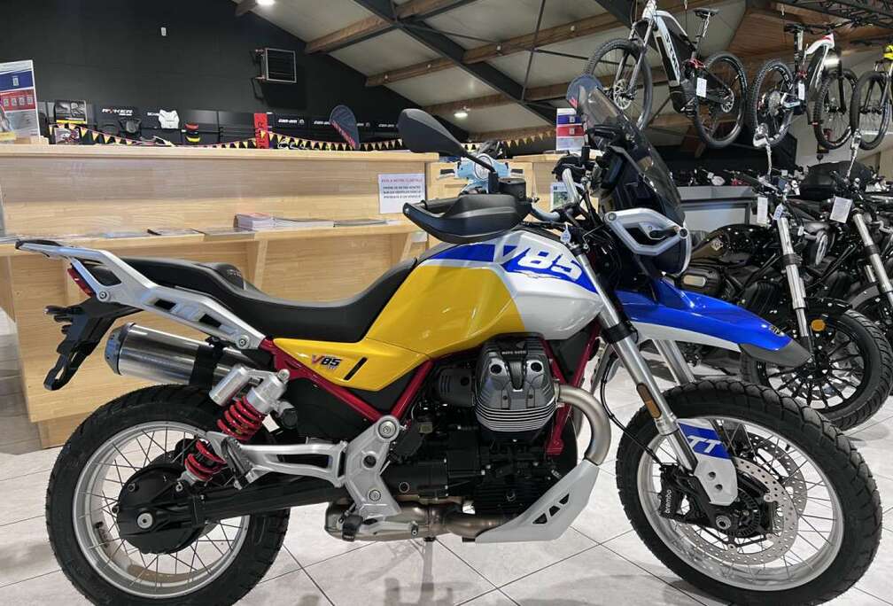 TT