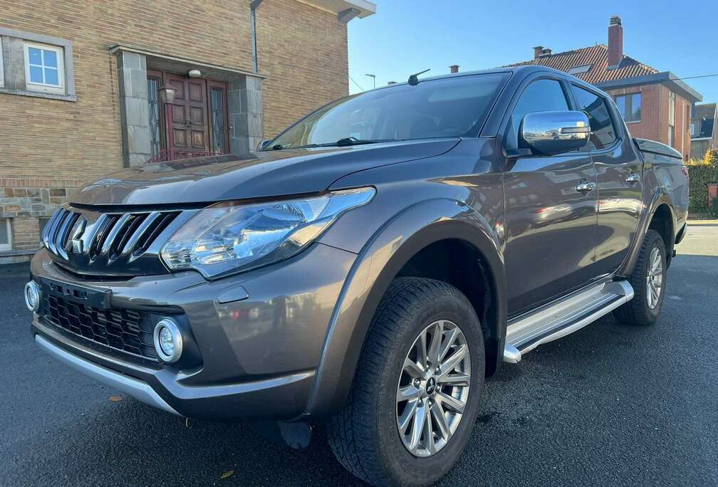 Mitsubishi 2.4 DI-D 4WD Instyle (EU6)