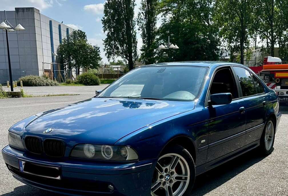 BMW 520iA