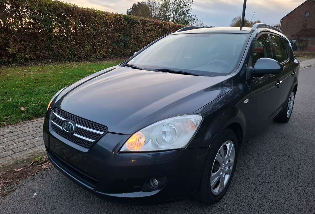 Kia Cee\'d SW 1.6 Turbo CRDi VGT LX