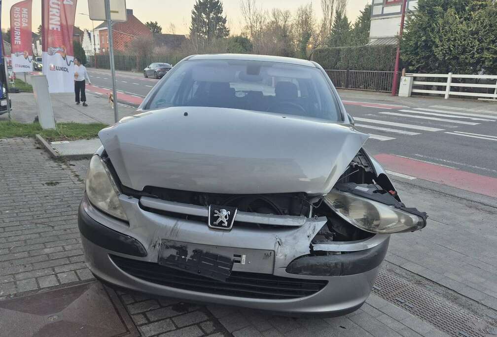 Peugeot 2.0i 16v XSI